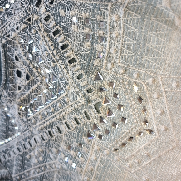 Miss Me By Buckle Womens Rhinestone Embellished Ombre Geometric Top – Size Large - Picture 4 of 9